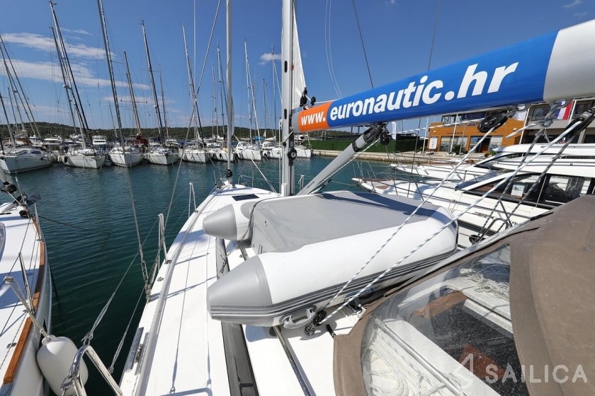 Bavaria C38 - Yacht Charter Sailica