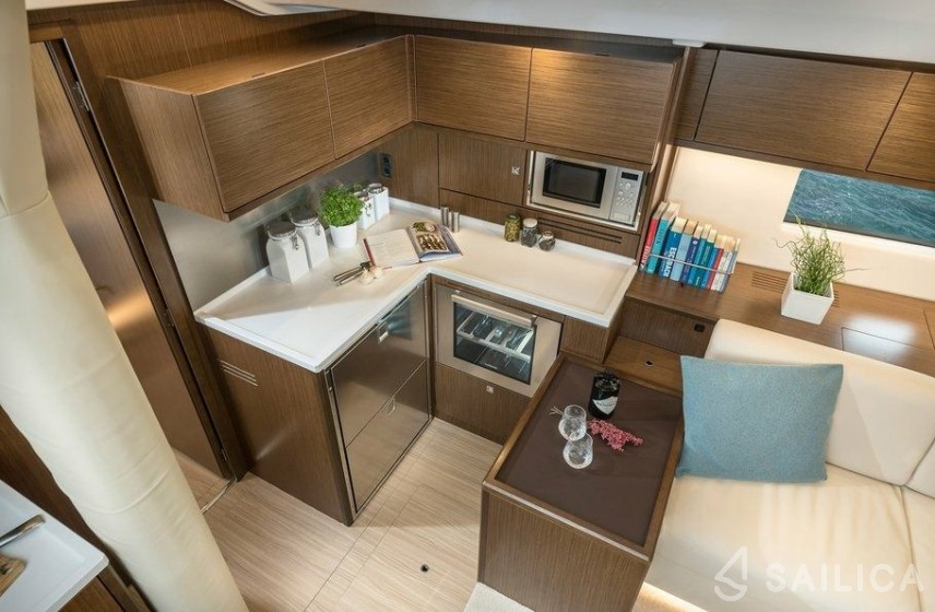 Bavaria 57 Cruiser - Yacht Charter Sailica