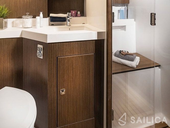 Bavaria 57 Cruiser - Yacht Charter Sailica