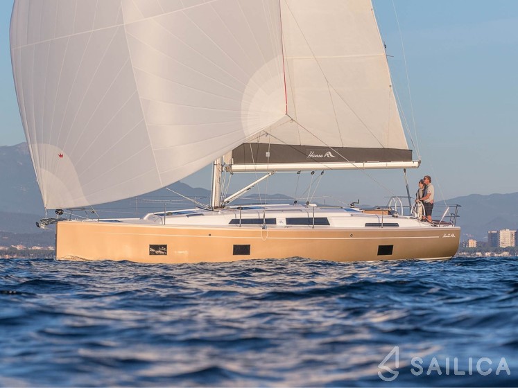 Hanse 418 - Yacht Charter Sailica