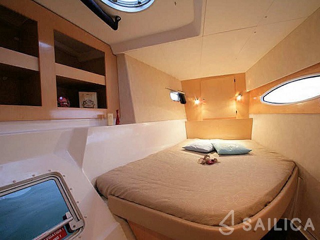 Salina 48 - Yacht Charter Sailica