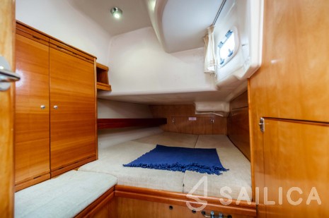 Bavaria 44 Vision - Yacht Charter Sailica