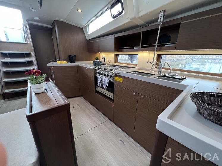 Oceanis 46.1 - Yacht Charter Sailica