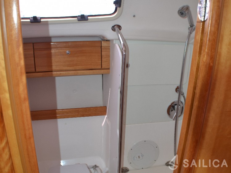Bavaria 39 Cruiser - Yacht Charter Sailica