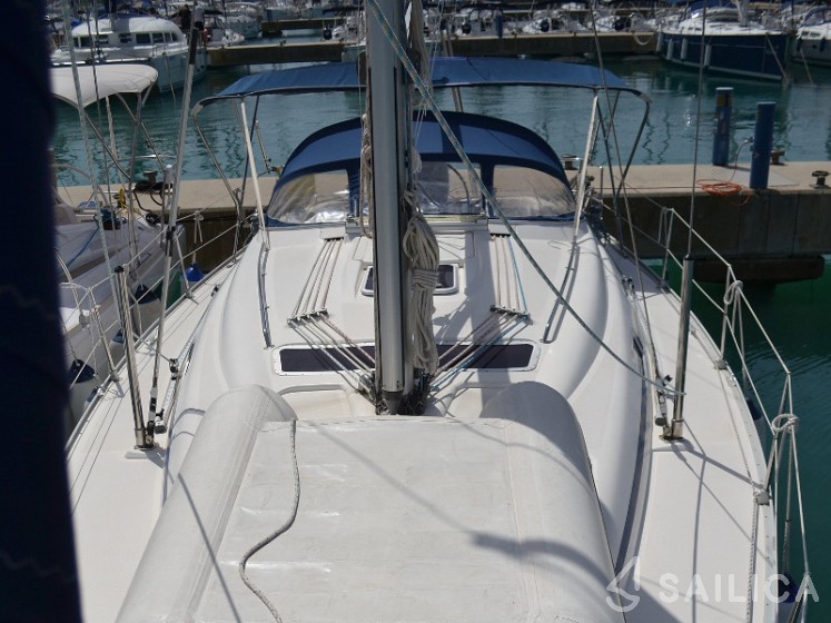 Bavaria 39 Cruiser - Yacht Charter Sailica