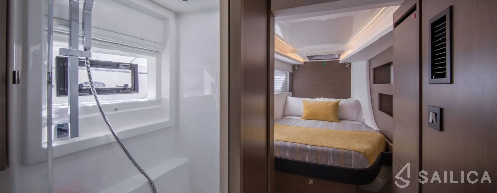 Leopard 42 - Yacht Charter Sailica