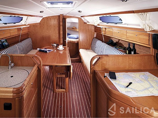 Bavaria 30 Cruiser - Yacht Charter Sailica