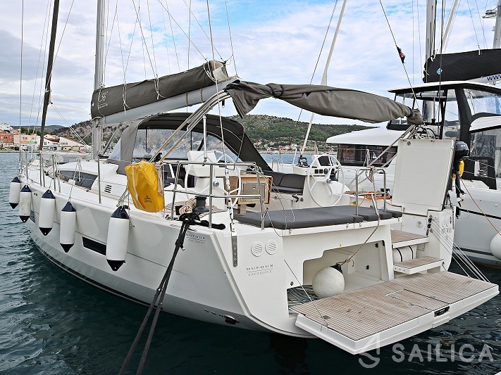 Dufour 56 Exclusive - Yacht Charter Sailica
