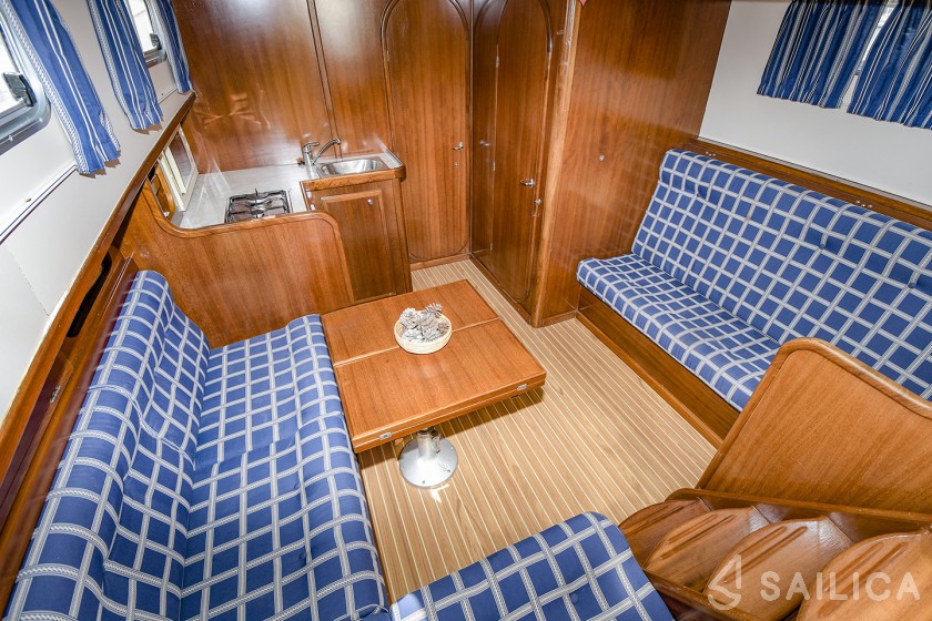 Menorquin 100 - Yacht Charter Sailica