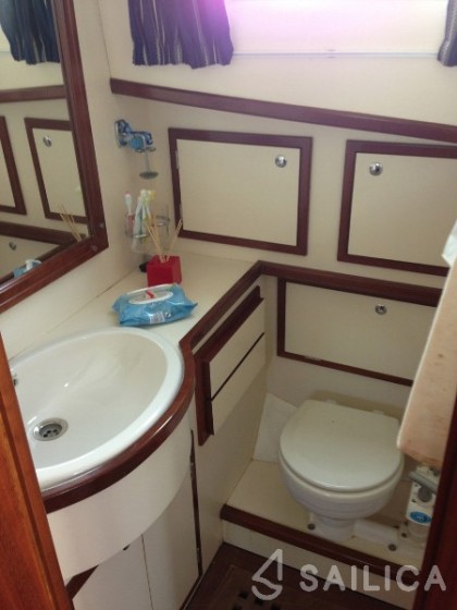 Menorquin 100 - Yacht Charter Sailica
