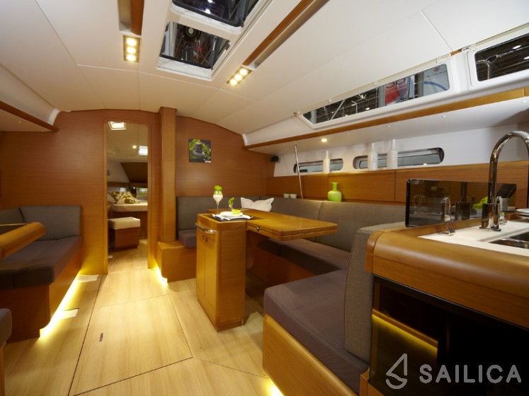 Sun Odyssey 439 - Yacht Charter Sailica
