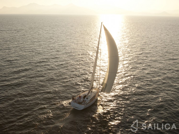 Sun Odyssey 409 - Yacht Charter Sailica