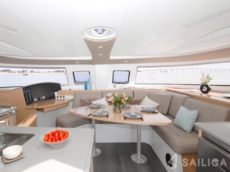 Lipari 41 - Yacht Charter Sailica