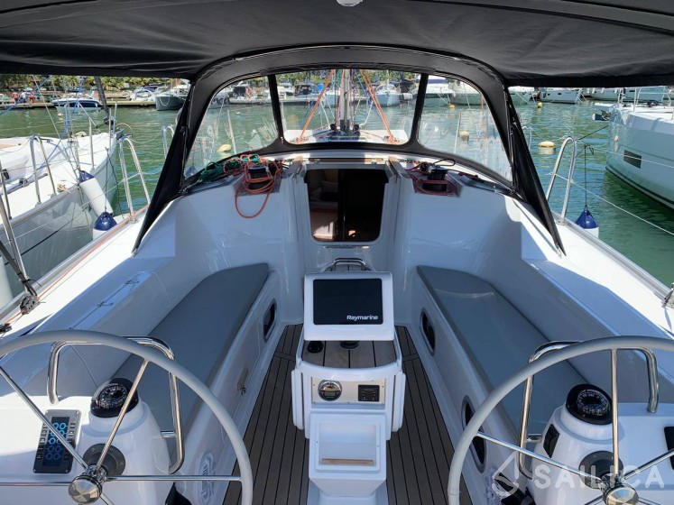 Delta 41 - Yacht Charter Sailica