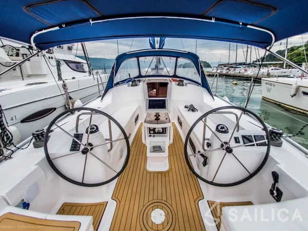 Delta 41 - Yacht Charter Sailica
