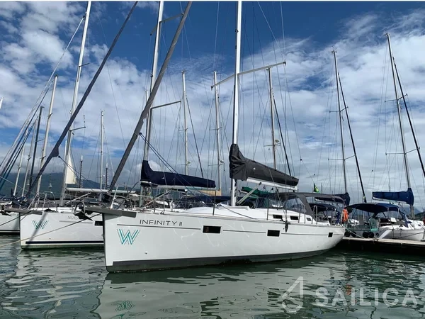 Delta 41 - Yacht Charter Sailica