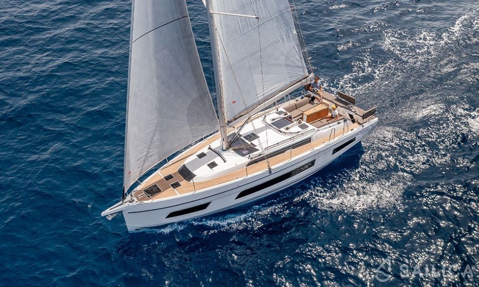 Dufour 41 - Yacht Charter Sailica