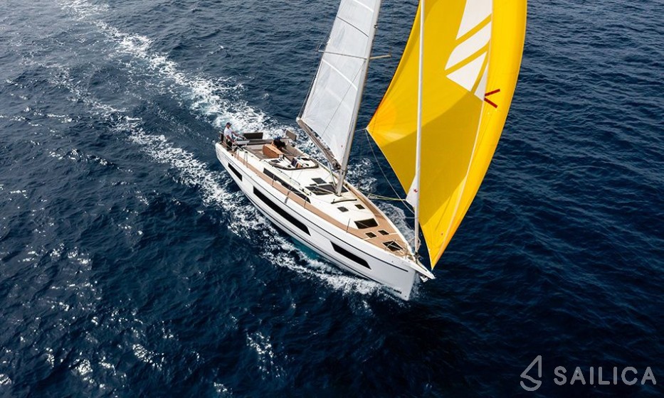Dufour 41 - Yacht Charter Sailica