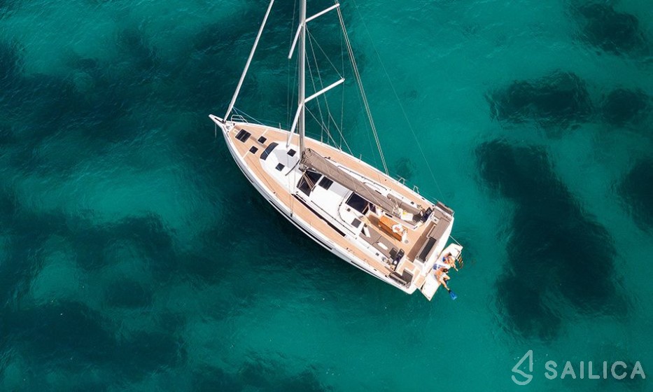 Dufour 41 - Yacht Charter Sailica