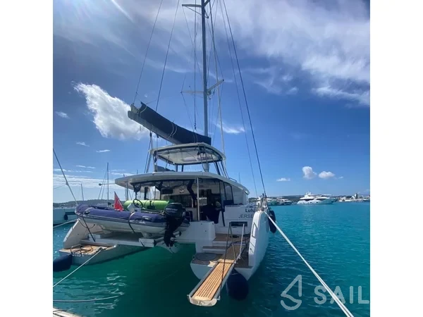 Lagoon 46  - Yacht Charter Sailica