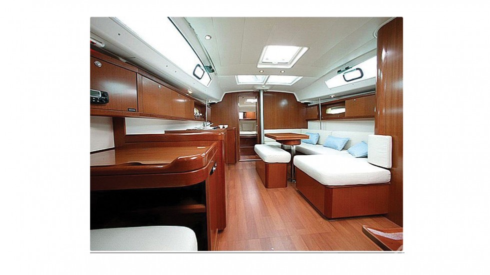 Oceanis 40 - Yacht Charter Sailica