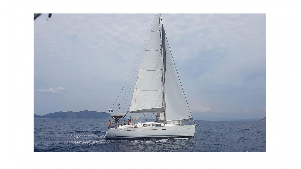 Oceanis 40 - Yacht Charter Sailica