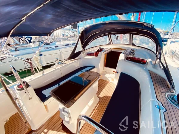 Bavaria 46 Cruiser - Yacht Charter Sailica