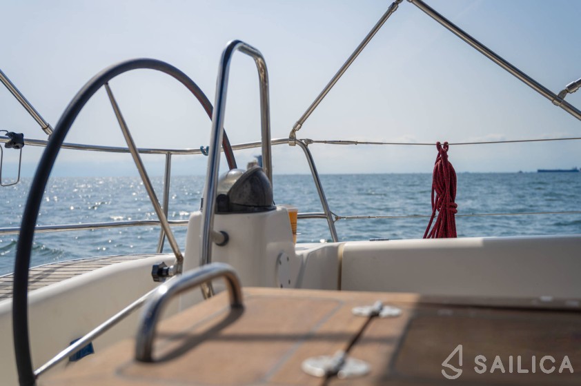 Bavaria 46 Cruiser - Yacht Charter Sailica
