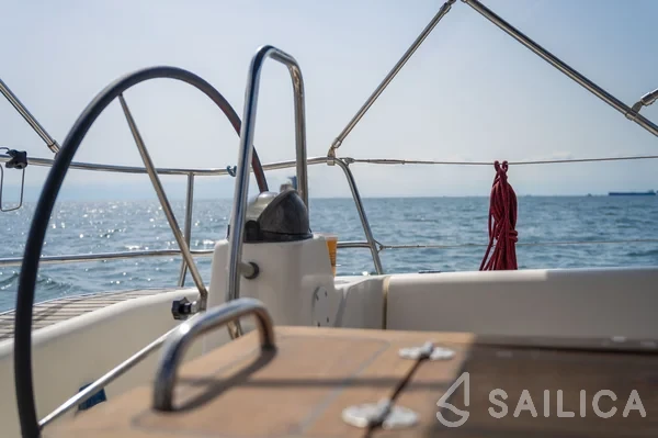 Bavaria 46 Cruiser - Yacht Charter Sailica
