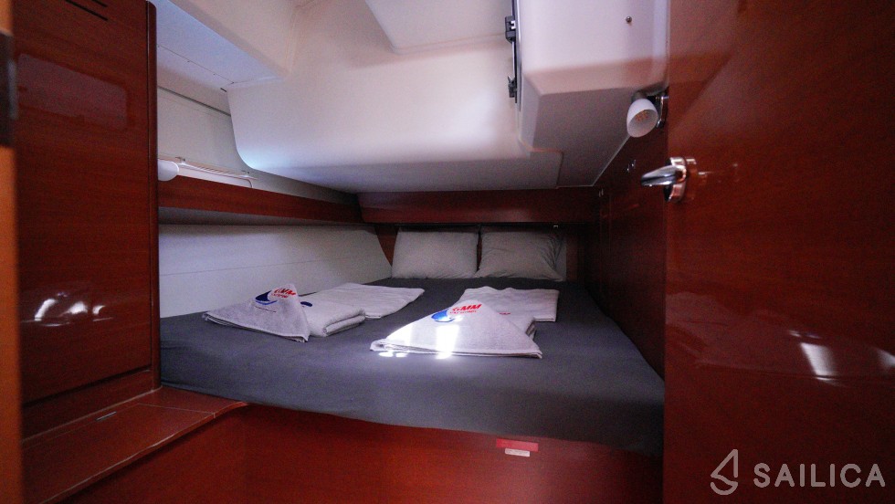 Dufour 460 GL - Yacht Charter Sailica