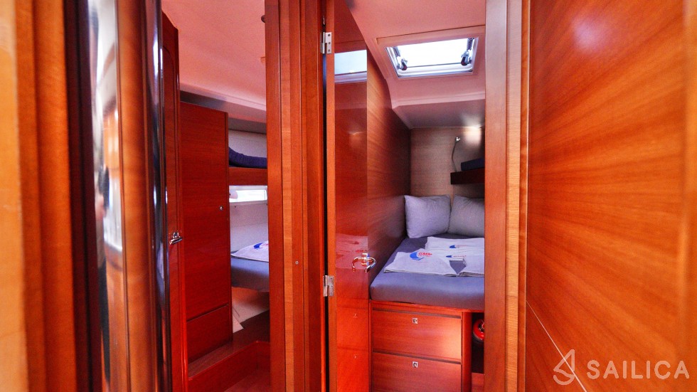 Dufour 460 GL - Yacht Charter Sailica