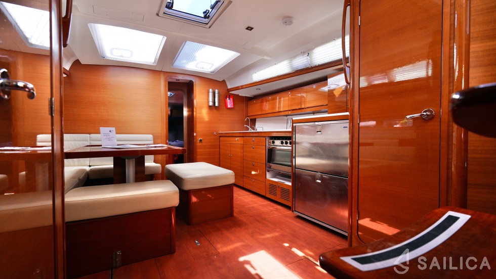 Dufour 460 GL - Yacht Charter Sailica