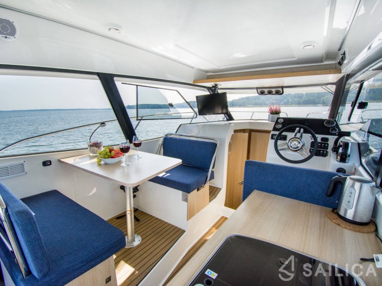 Balt 918 Titanium - Yacht Charter Sailica