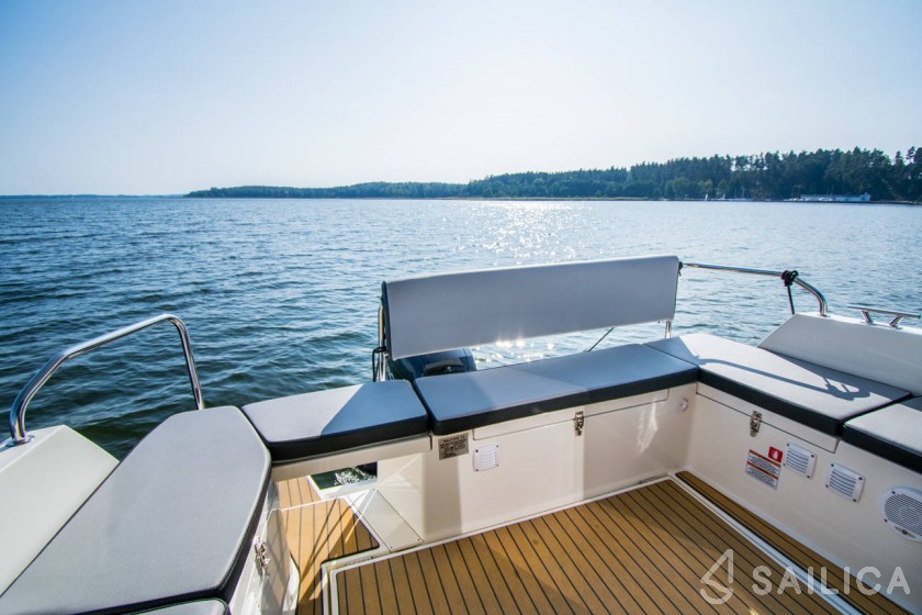 Balt 918 Titanium - Yacht Charter Sailica