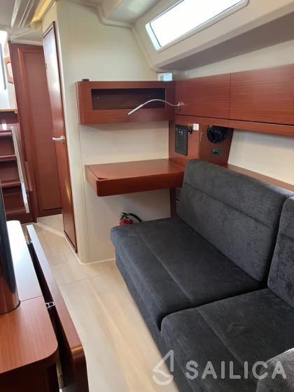 Hanse 348 - Yacht Charter Sailica