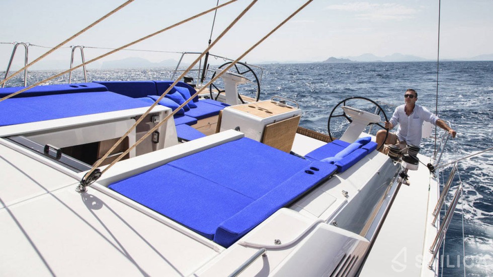 Oceanis 51.1 - Yacht Charter Sailica
