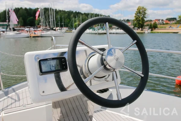 Nautika 1300  - Yacht Charter Sailica