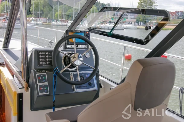 Nautika 1300  - Yacht Charter Sailica