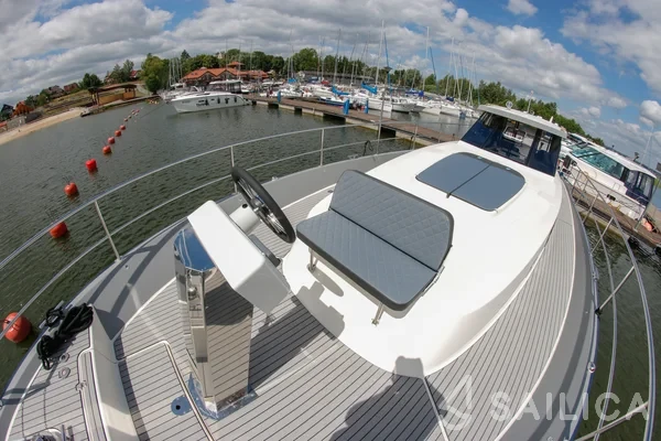 Nautika 1300  - Yacht Charter Sailica