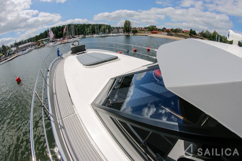 Nautika 1300  - Yacht Charter Sailica
