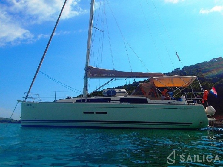 Dufour 375 Grand Large - Yacht Charter Sailica