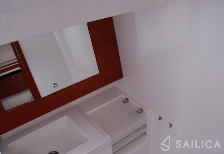 Dufour 375 Grand Large - Yacht Charter Sailica