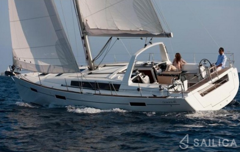 Oceanis 41.1 - Yacht Charter Sailica