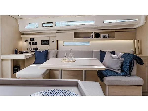 Oceanis 40.1 - Yacht Charter Sailica