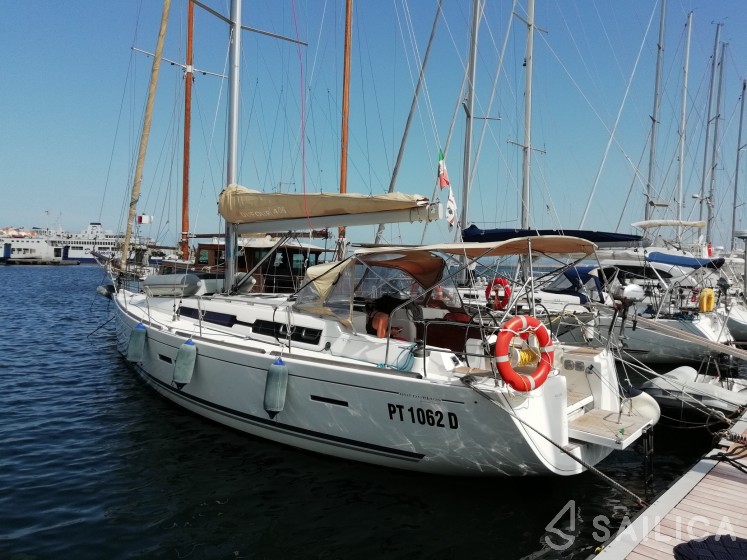 Dufour 405 - Yacht Charter Sailica