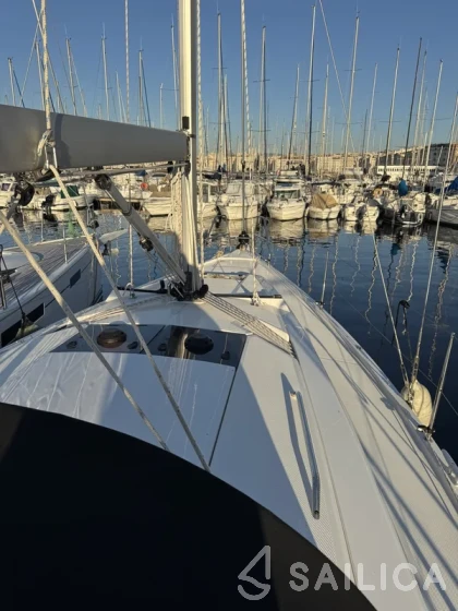 Hanse 348 - Yacht Charter Sailica