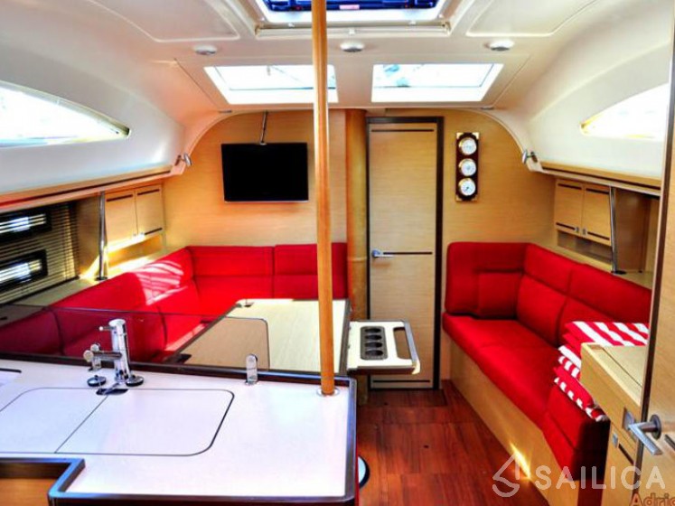 Elan 394 Impression - Yacht Charter Sailica