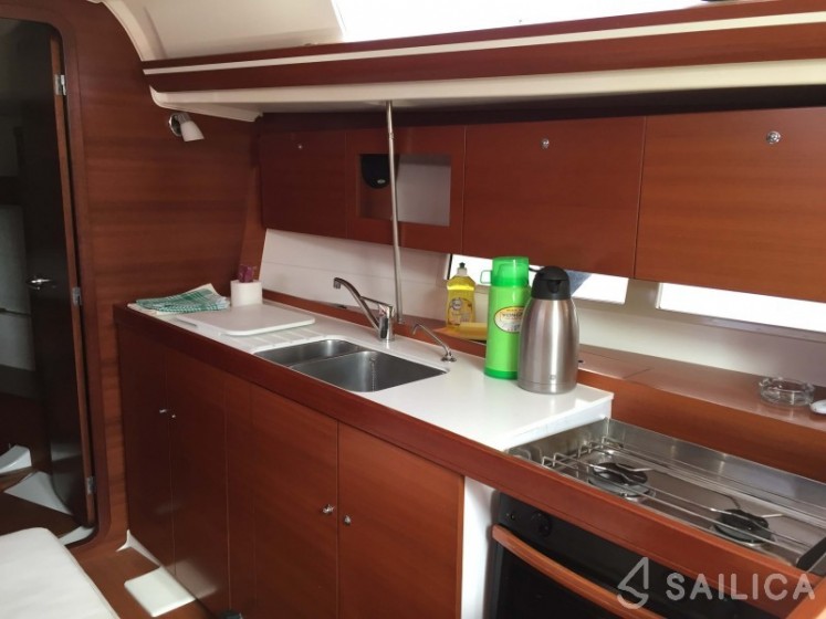 Dufour 375 Grand Large - Yacht Charter Sailica