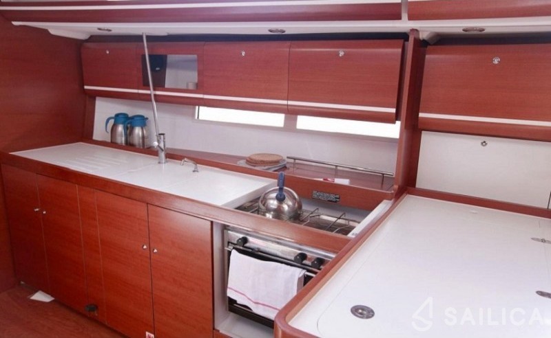Dufour 405 - Yacht Charter Sailica