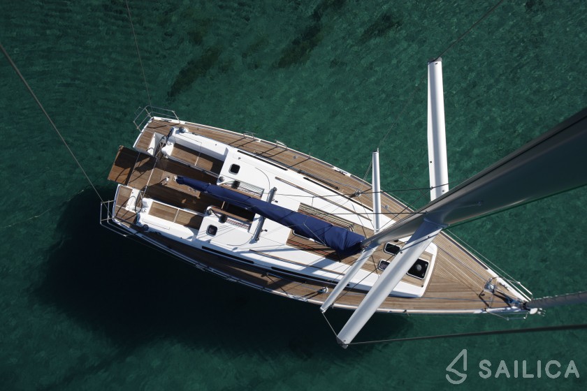 Dufour 405 - Yacht Charter Sailica